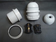 Douilles E 27 BLANCHE (2) chemise filetée à portée avec bague (réf K4)