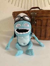 26⚜️ Peluche Doudou Crazy Frog The Annoying Thing Bandai Hauteur 22Cm Assis 2005