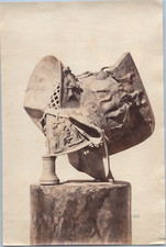 Sculpture, casque romain décoré, Vintage albumen print, ca.1880 Tirage vintage,