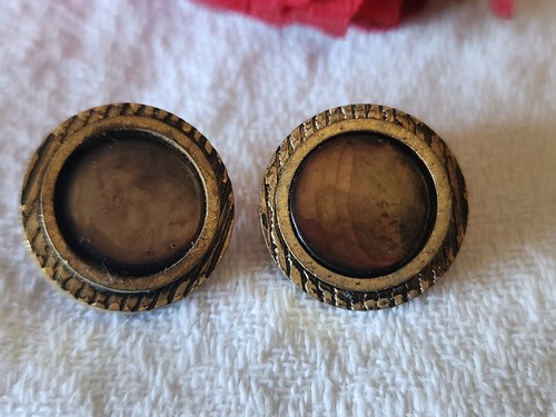 Duo boutons anciens - , en