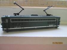 carrosserie de bb 25531 jouef   complète état correct bien lire l'annonce