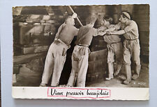 Carte postale Vieux pressoir Beaujolais - Vendanges - Année 1956 + timbre 12 Fr 