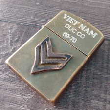 Insigne Zippo Vietnam 69 70 laiton massif d'occasion