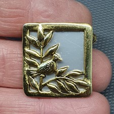 BIJOU VINTAGE - Belle broche en métal doré #57