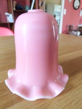 ancienne tulipe en opaline