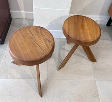 Paire de S28 Tabourets, Pierre