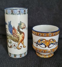 Lot de 2 faïences de Gien décor Renaissance  pot et vase rouleau