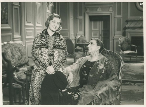 Madeleine renaud marguerite - madeleine,