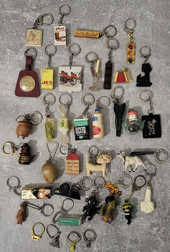 Lot anciens porte clés - 32, porte-clés