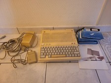 Ancien Ordinateur apple 2C / IIC  + souris + alim + disquettes