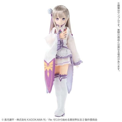 Azone une poupée - azone,