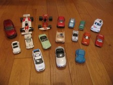 LOT VOITURES DIVERSES GOZAN WELLY POLISTIL COCCINELLE 2 CV AUDI PORSCHE F 1 FIAT