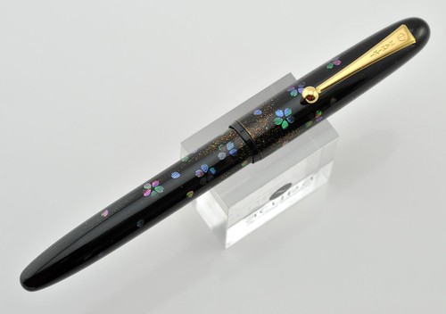 Namiki yukari maki yozakura - maki-e,
