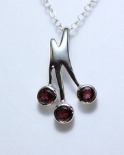 0,9 Carrat Grenat Conception