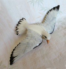 Vallauris décoration murale mouette en majolique céramique barbotine années 30