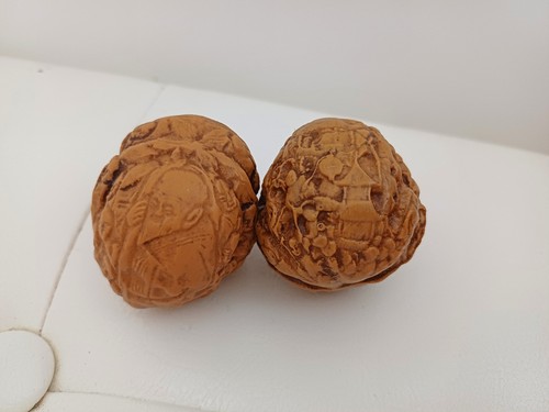Noix bagnard sculptées - noix,