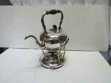 ancien samovar en metal