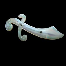 Broche Ancienne En Forme De