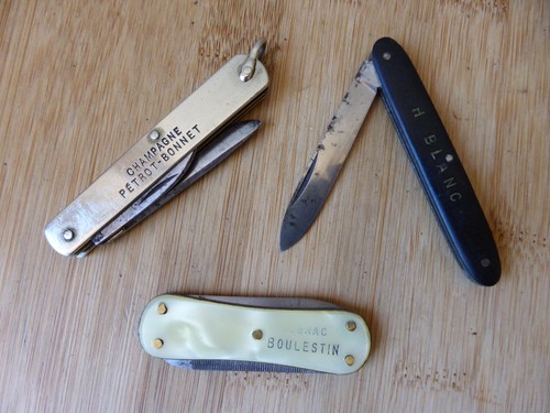 Lot anciens couteaux pliants