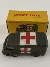 véhicule militaire 1/43 Dinky