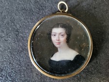 PENDENTIF ANCIEN VERRE ET