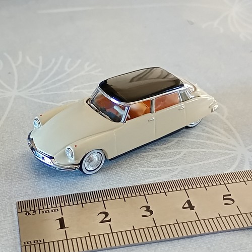 Citroen 1956 voiture - 19,