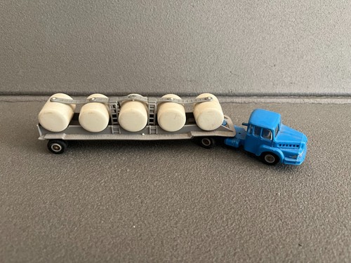 Ancienne voiture miniature - ancienne,