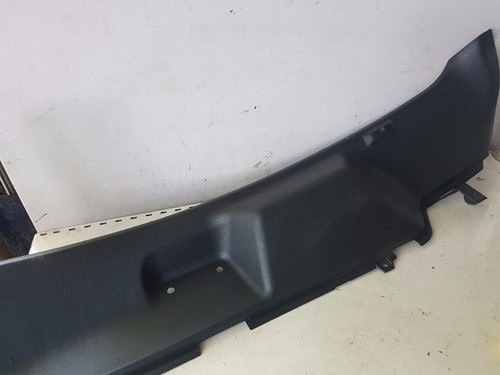 Cache intérieur moteur essuie