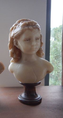 Buste enfant cire - en, socle