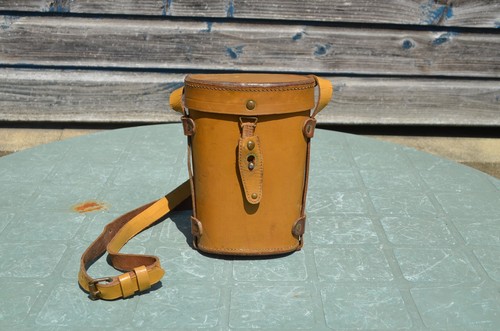Etui monoculaire militaire