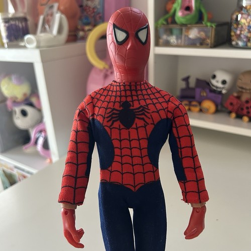 Figurine articulée poupée