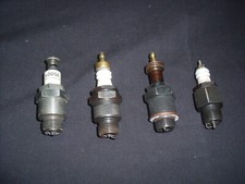 LOT DE 4 BOUGIES ANCIENNES CULOT 18 mm bidon huile oil esso shell bp antar total