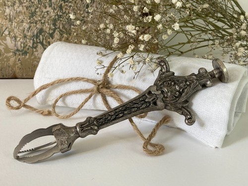 526 ancienne pince à - 526⚜️,