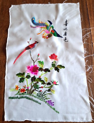 Broderie asiatique sur soie - broderie,