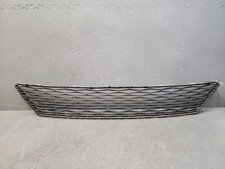 Grille inférieure pare choc