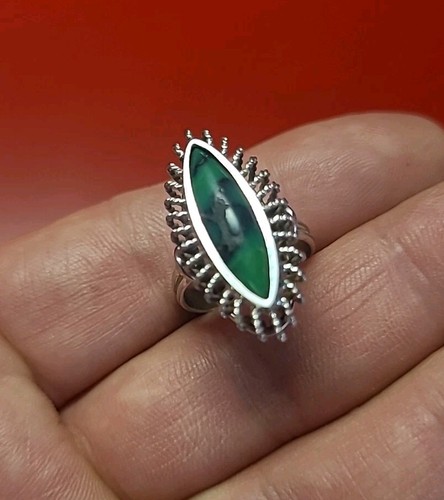 Splendide bague marquise