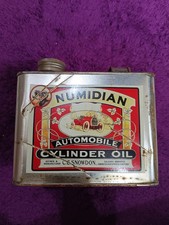 Ancien bidon d'huile cylindre