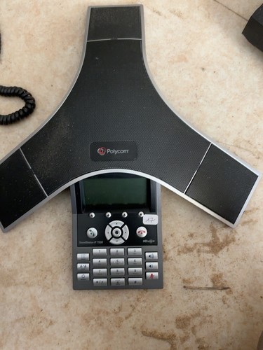 Téléphone conférence