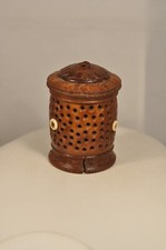 DEVIDOIR A FIL ANCIEN NOIX COROZO ANTIQUE SEWING THREAD COQUILLA NUT ACCESS