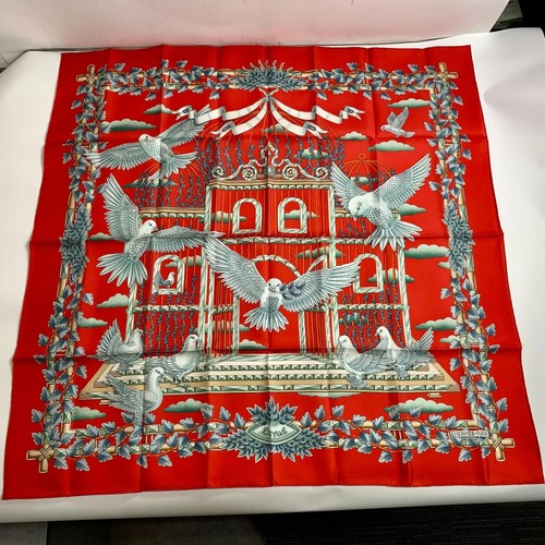 Foulard hermes carré envol - 90,
