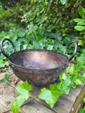 Bol en métal chaudière avec