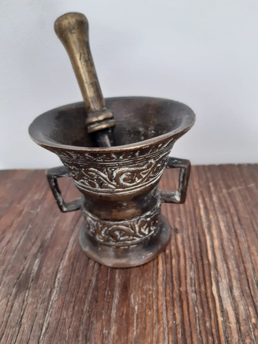 Ancien mortier pilon - et,