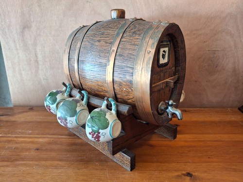 Tonnelet liqueur - tonnelet, a