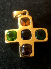 Jolie petite croix vintage en plaqué or poinçon