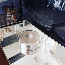 Importante Boite ronde