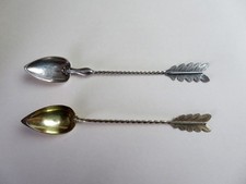 Deux cuillers argent massif et
