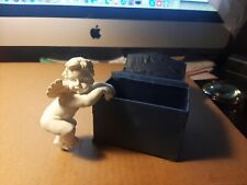 Décoration- petit  ange en résine 10 cm env