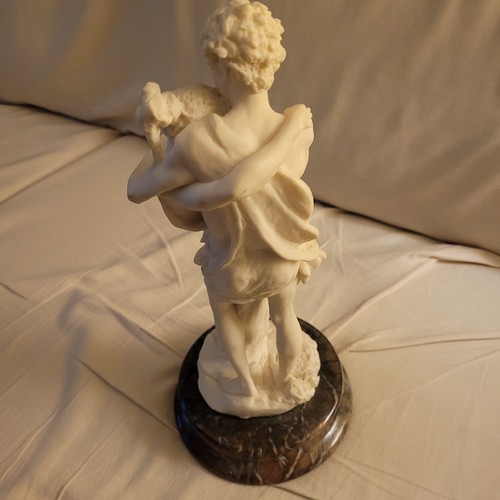 Statuette romantique couple d - couple,