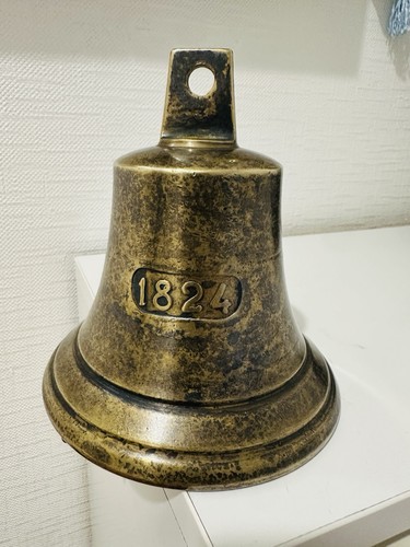 Cloche bronze ancienne années