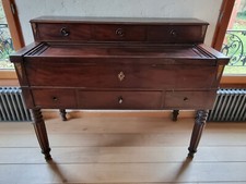 Bureau ancien à gradins